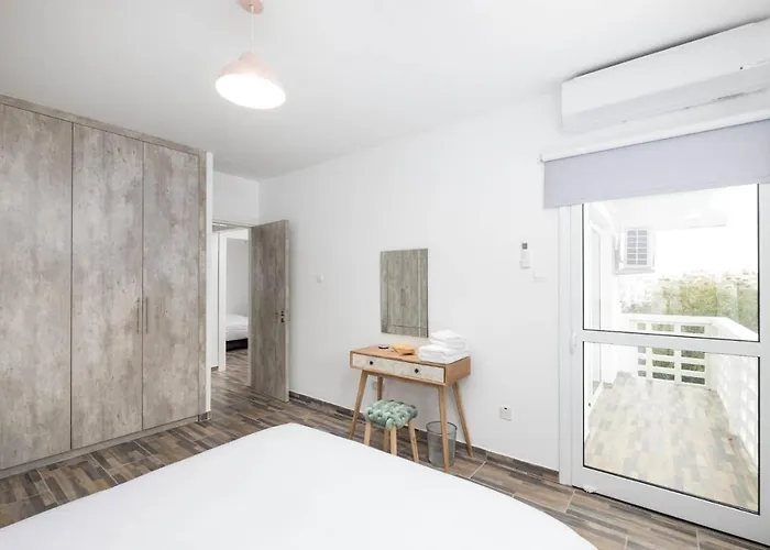 Happy Stay Apartment - Halefka Court
